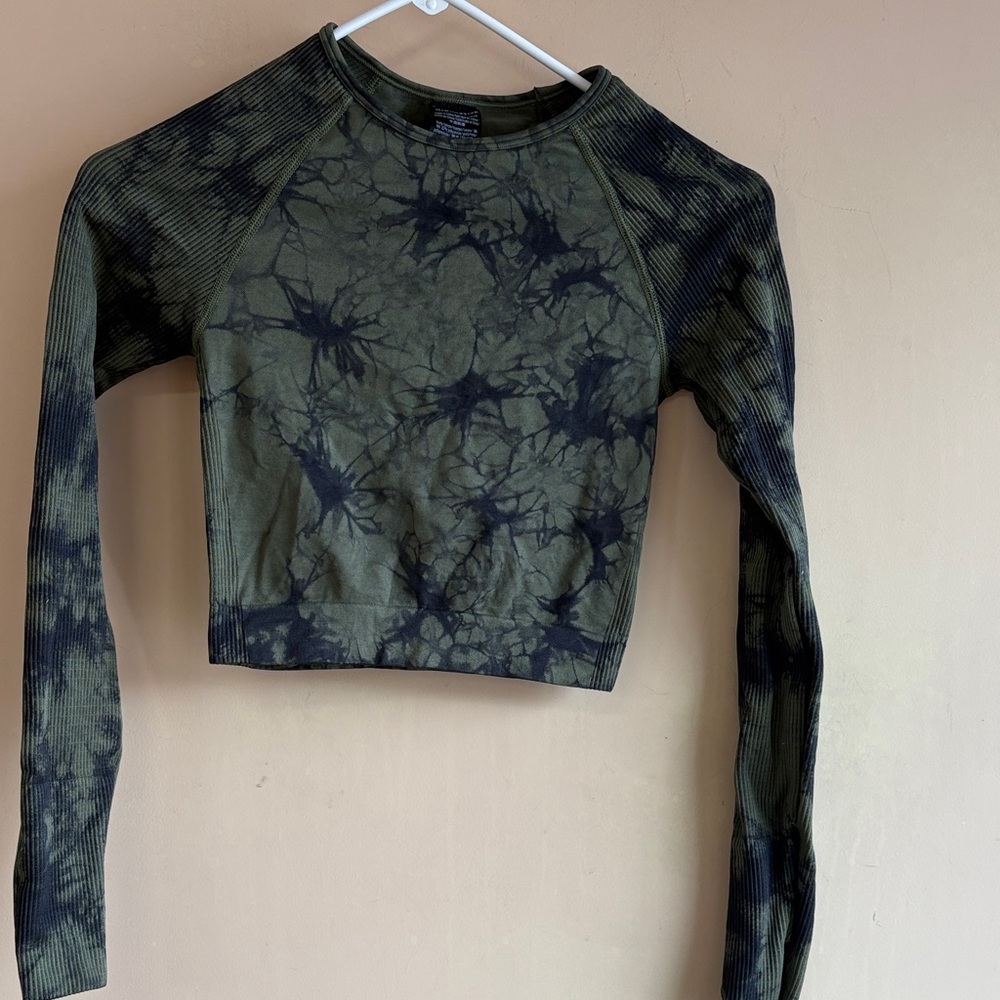 Joe Fresh Olive and Black Tie-Dye Crop Top